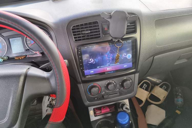 Used Dongfeng Fengon 330 2014 1.5L Manual Comfort Version DK15-02 Audio And AC Panel
