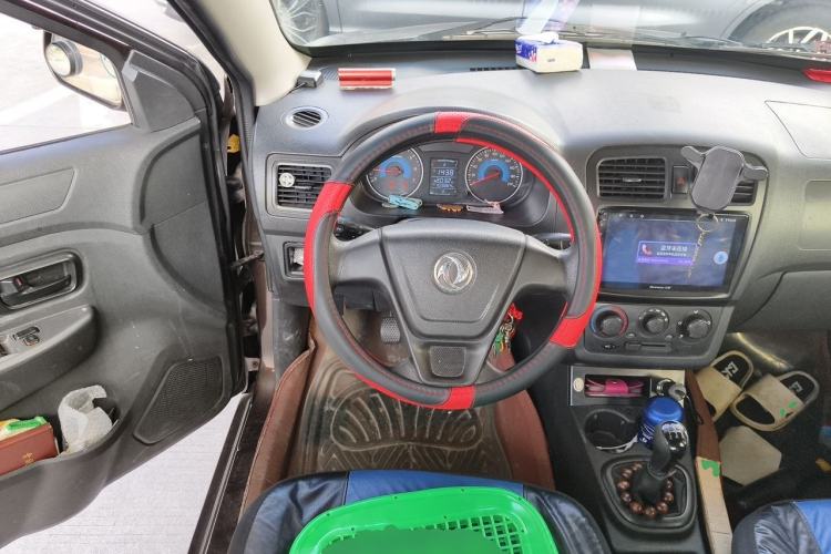 Used Dongfeng Fengon 330 2014 1.5L Manual Comfort Version DK15-02 Steering Wheel