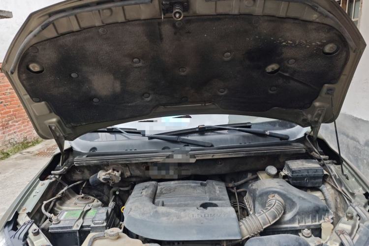 Used Dongfeng Fengon 330 2014 1.5L Manual Utility Version DK15 Engine Bay