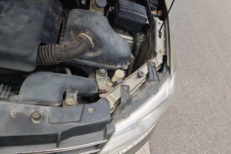 Used Dongfeng Fengon 330 2014 1.3L Manual Utility Version DK13-07 Engine Bay Left