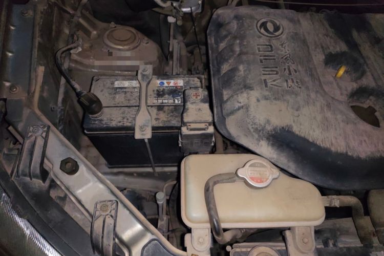 Used Dongfeng Fengon 330 2014 1.3L Manual Utility Version DK13-07 Engine Bay Right