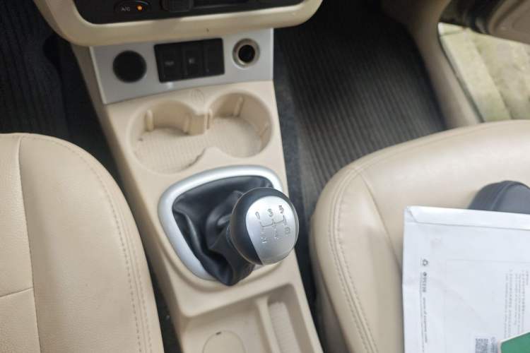 Used Dongfeng Fengon 330 2014 1.3L Manual Utility Version DK13-07 Gear Lever