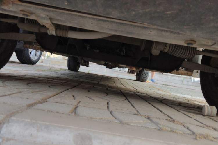 Used Dongfeng Fengon 330 2014 1.5L Manual Utility Version DK15 Chassis Front