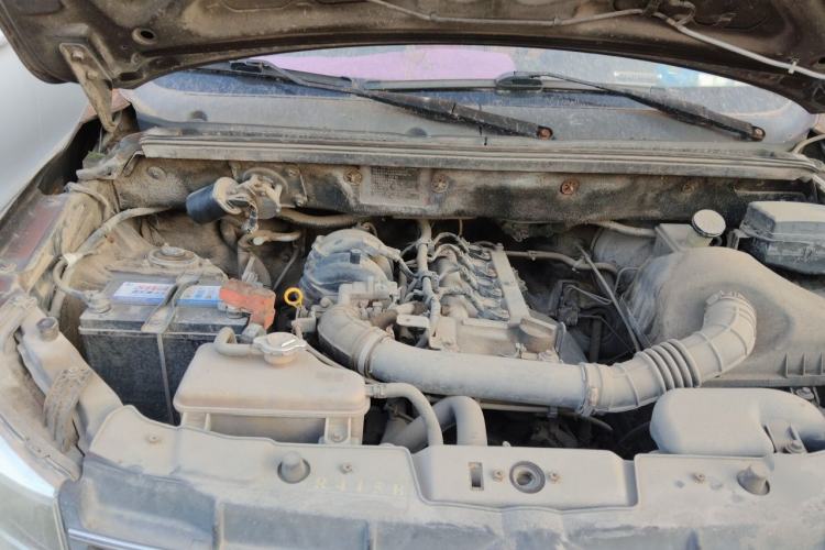 Used Dongfeng Fengon 330 2014 1.5L Manual Utility Version DK15 Engine Bay