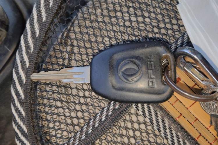 Used Dongfeng Fengon 330 2014 1.5L Manual Utility Version DK15 Vehicle Key