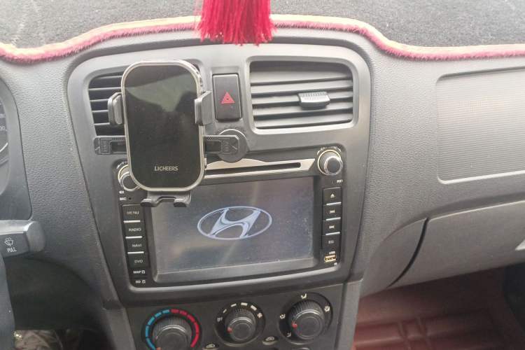 Used Dongfeng Fengon 330 2014 1.5L Manual Standard Edition DK15-02 Audio And AC Panel