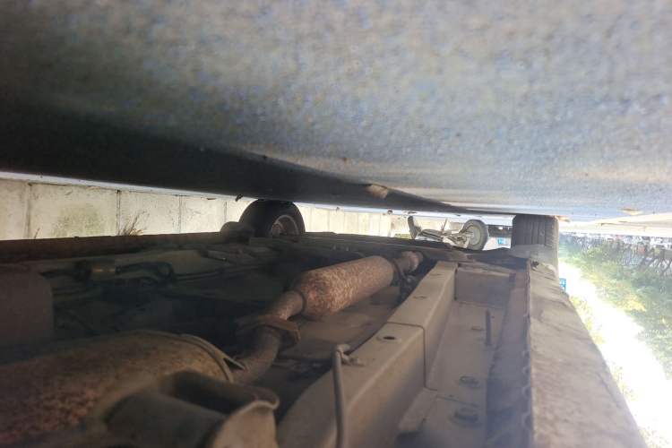 Used Dongfeng Fengon 330 2014 1.5L Manual Comfort Version DK15-02 Chassis Rear Left