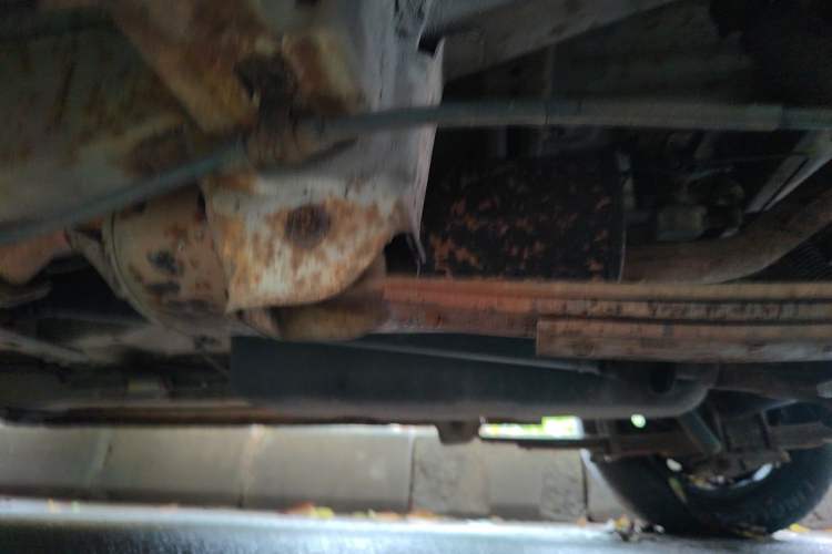 Used Dongfeng Fengon 330 2014 1.5L Manual Utility Version DK15 Chassis Rear Left
