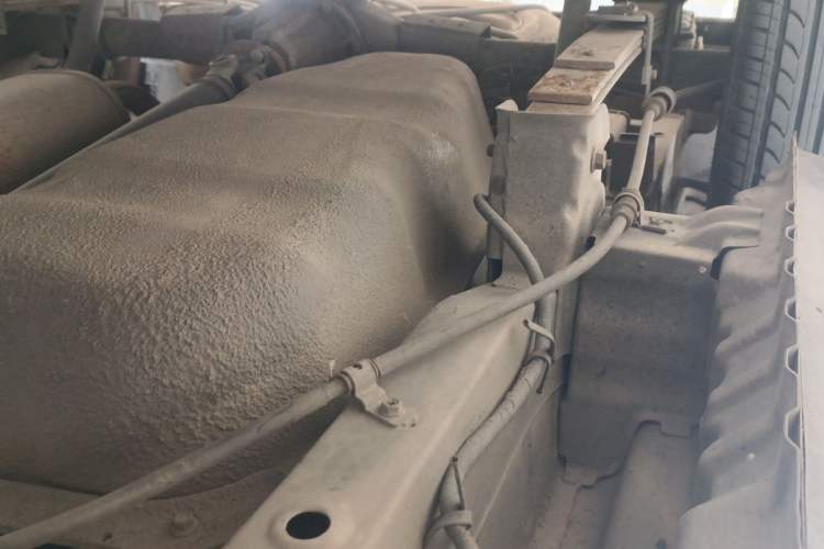 Used Dongfeng Fengon 330 2014 1.5L Manual Standard Edition DK15-02 Chassis Rear Right