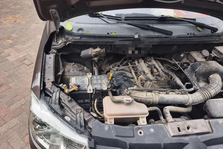 Used Dongfeng Fengon 330 2014 1.5L Manual Utility Version DK15 Engine Bay Right