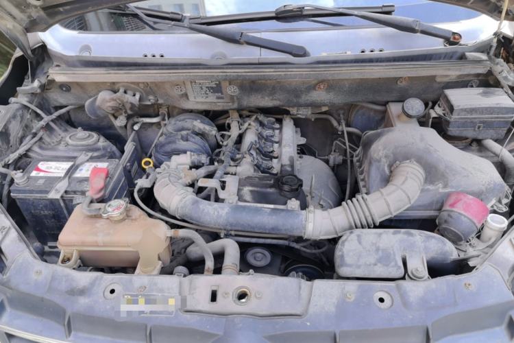 Used Dongfeng Fengon 330 2014 1.5L Manual Standard Edition DK15-02 Engine Bay