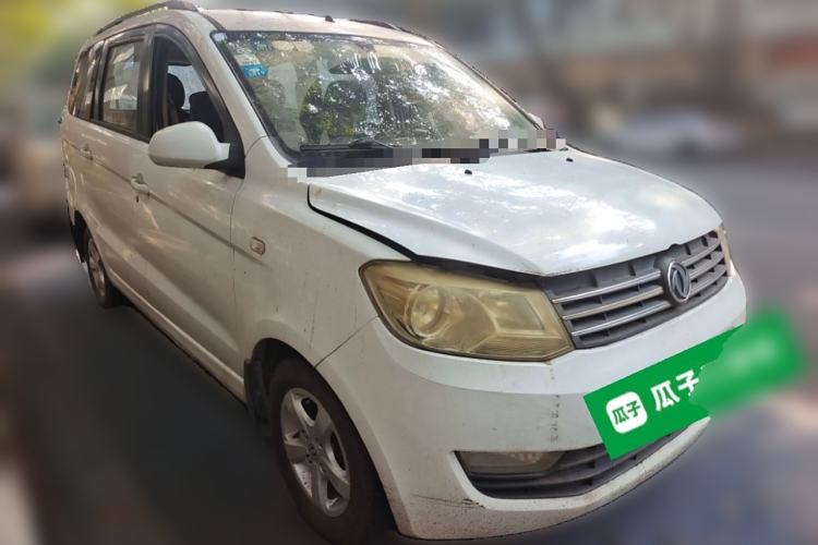 Used Dongfeng Fengon 330 2014 1.5L Manual Comfort Version DK15-02 Front Right 45 Deg