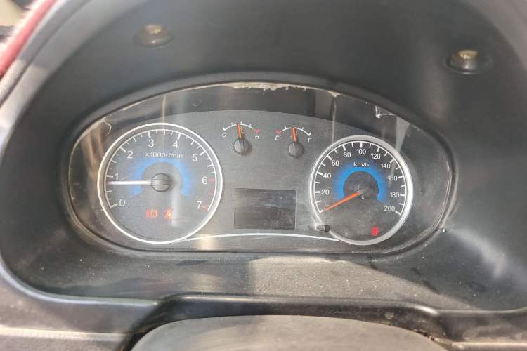 Used Dongfeng Fengon 330 2014 1.5L Manual Comfort Version DK15-02 Instrument Cluster