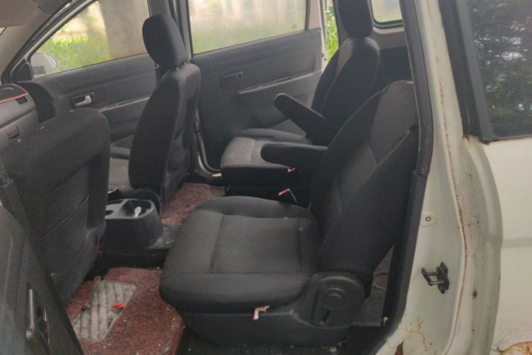 Used Dongfeng Fengon 330 2014 1.5L Manual Utility Version DK15 Left Rear Seat