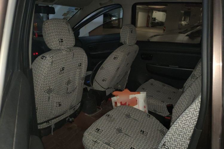 Used Dongfeng Fengon 330 2014 1.2L Manual Practical Version DK12-07 Left Rear Seat