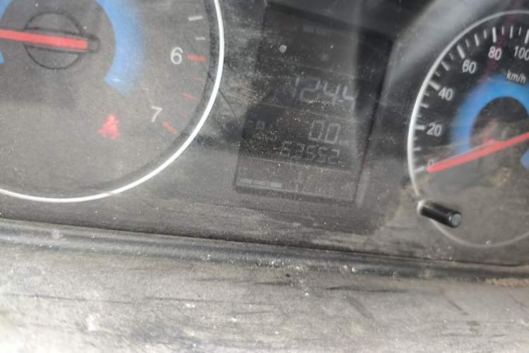 Used Dongfeng Fengon 330 2014 1.5L Manual Standard Edition DK15-02 Odometer Close Up