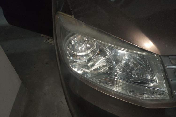 Used Dongfeng Fengon 330 2014 1.2L Manual Practical Version DK12-07 Right Front Headlight