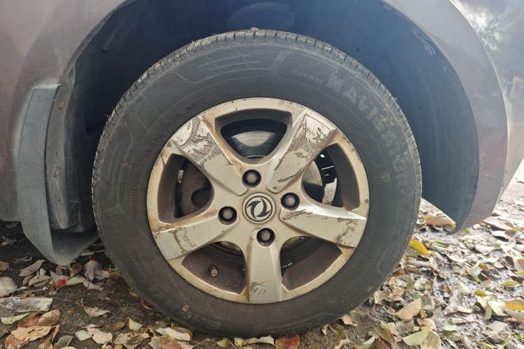 Used Dongfeng Fengon 330 2014 1.3L Manual Utility Version DK13-07 Right Front Wheel Hub