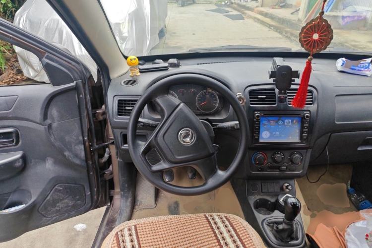 Used Dongfeng Fengon 330 2014 1.2L Manual Practical Version DK12-07 Steering Wheel