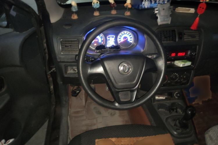 Used Dongfeng Fengon 330 2014 1.2L Manual Practical Version DK12-07 Steering Wheel