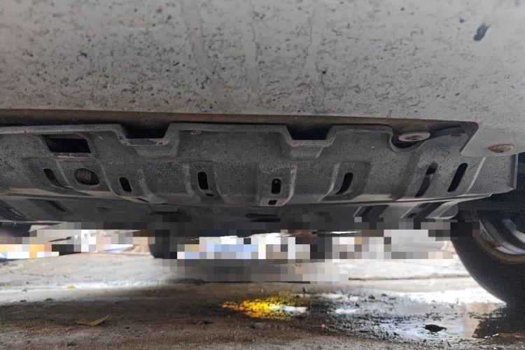 Used Dongfeng Fengon 330 2014 1.5L Manual Utility Version DK15 Chassis Front