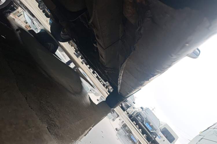 Used Dongfeng Fengon 330 2014 1.5L Manual Utility Version DK15 Chassis Rear Right