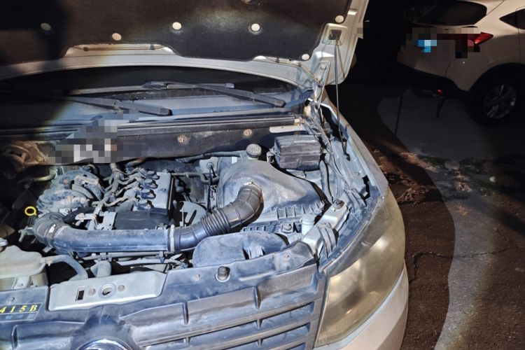 Used Dongfeng Fengon 330 2014 1.5L Manual Utility Version DK15 Engine Bay Left