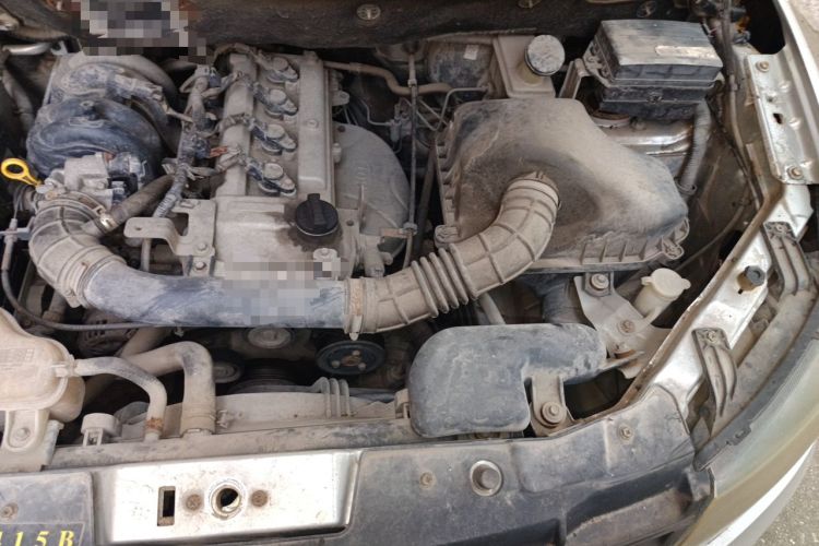 Used Dongfeng Fengon 330 2014 1.5L Manual Utility Version DK15 Engine Bay Left