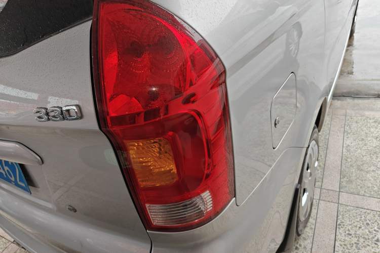 Used Dongfeng Fengon 330 2014 1.5L Manual Utility Version DK15 Exterior 6