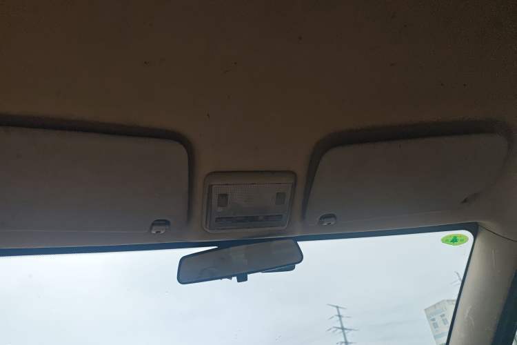 Used Dongfeng Fengon 330 2014 1.5L Manual Utility Version DK15 Headliner