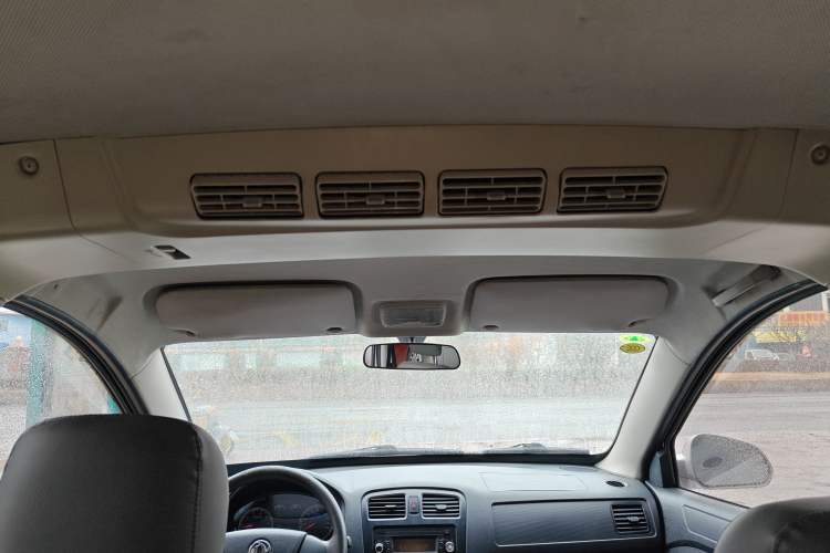 Used Dongfeng Fengon 330 2014 1.5L Manual Utility Version DK15 Headliner