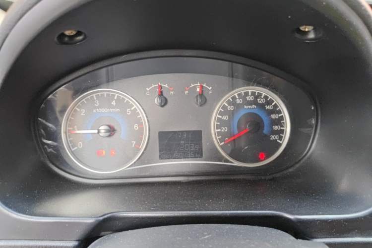 Used Dongfeng Fengon 330 2014 1.5L Manual Utility Version DK15 Instrument Cluster