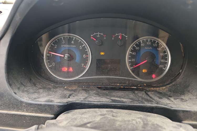 Used Dongfeng Fengon 330 2014 1.5L Manual Utility Version DK15 Instrument Cluster