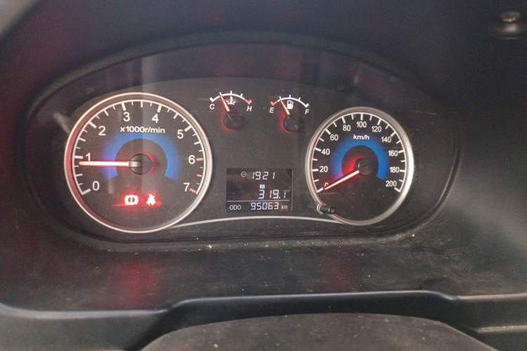 Used Dongfeng Fengon 330 2014 1.5L Manual Utility Version DK15 Instrument Cluster