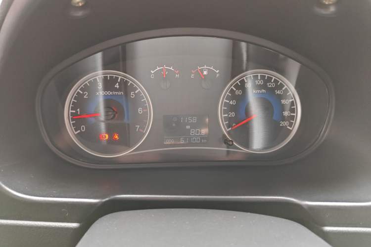 Used Dongfeng Fengon 330 2014 1.5L Manual Utility Version DK15 Instrument Cluster