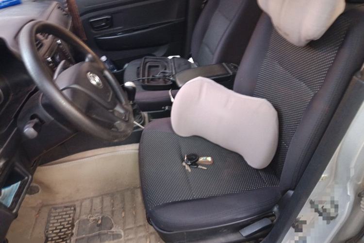 Used Dongfeng Fengon 330 2014 1.5L Manual Utility Version DK15 Left Front Seat
