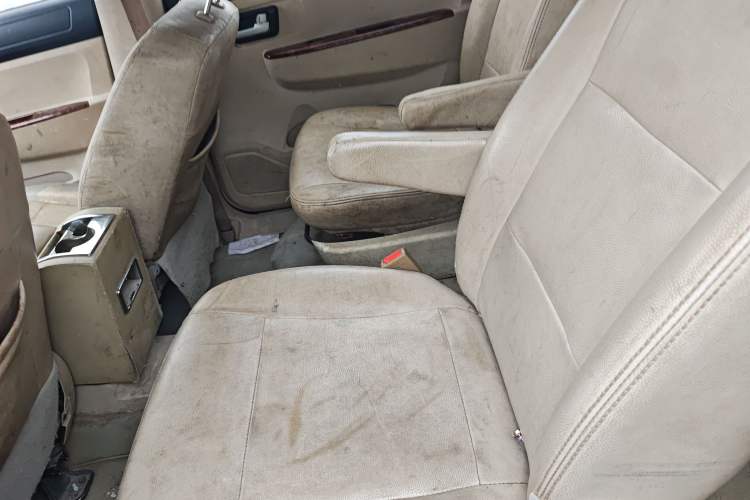 Used Dongfeng Fengon 330 2014 1.5L Manual Utility Version DK15 Left Rear Seat
