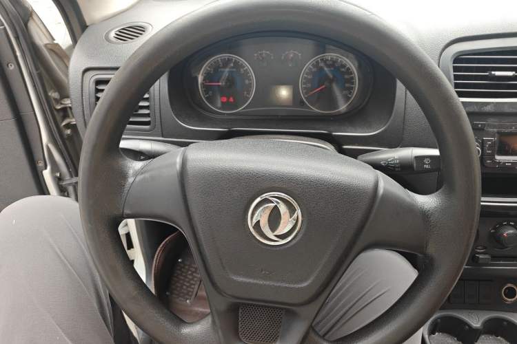 Used Dongfeng Fengon 330 2014 1.5L Manual Utility Version DK15 Steering Wheel