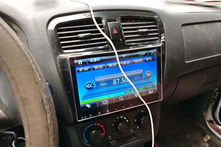Used Dongfeng Fengon 330 2014 1.5L Manual Standard Edition DK15-02 Audio And AC Panel