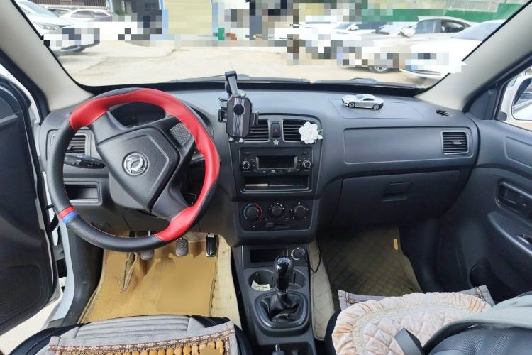 Used Dongfeng Fengon 330 2014 1.3L Manual Utility Version DK13-07 Center Console