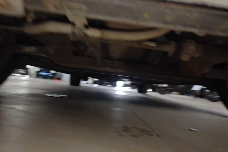 Used Dongfeng Fengon 330 2014 1.5L Manual Standard Edition DK15-02 Chassis Front