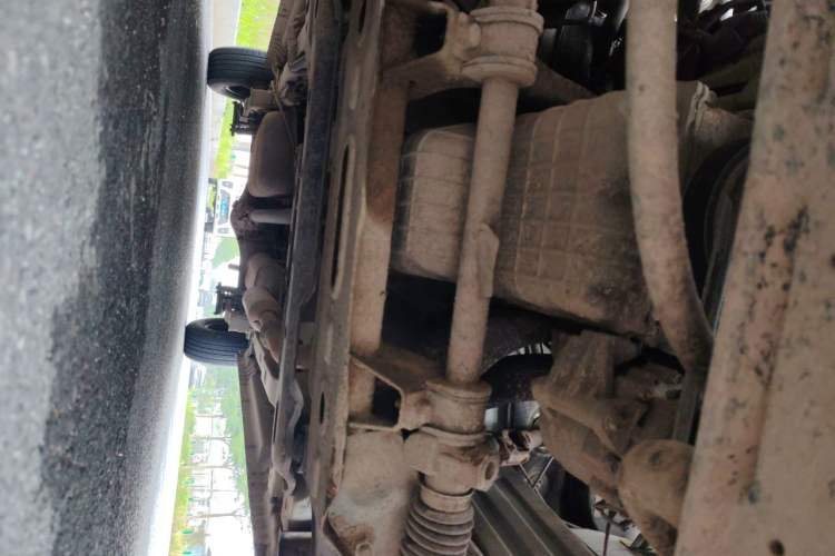 Used Dongfeng Fengon 330 2014 1.5L Manual Utility Version DK15 Chassis Front