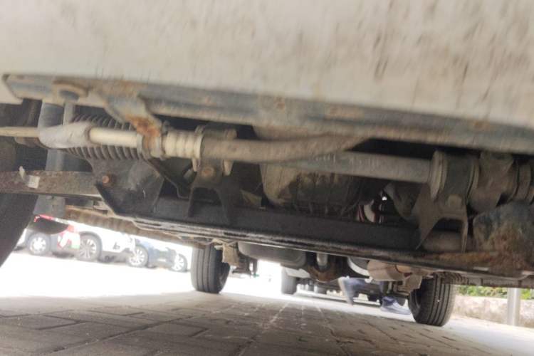 Used Dongfeng Fengon 330 2014 1.5L Manual Utility Version DK15 Chassis Front