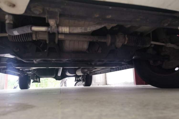 Used Dongfeng Fengon 330 2014 1.5L Manual Utility Version DK15 Chassis Front