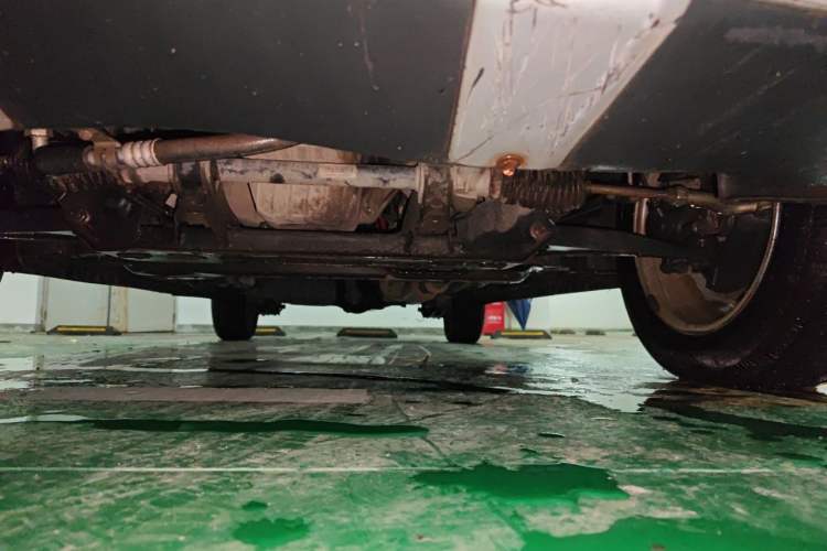 Used Dongfeng Fengon 330 2014 1.5L Manual Utility Version DK15 Chassis Front