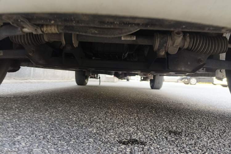 Used Dongfeng Fengon 330 2014 1.5L Manual Utility Version DK15 Chassis Front