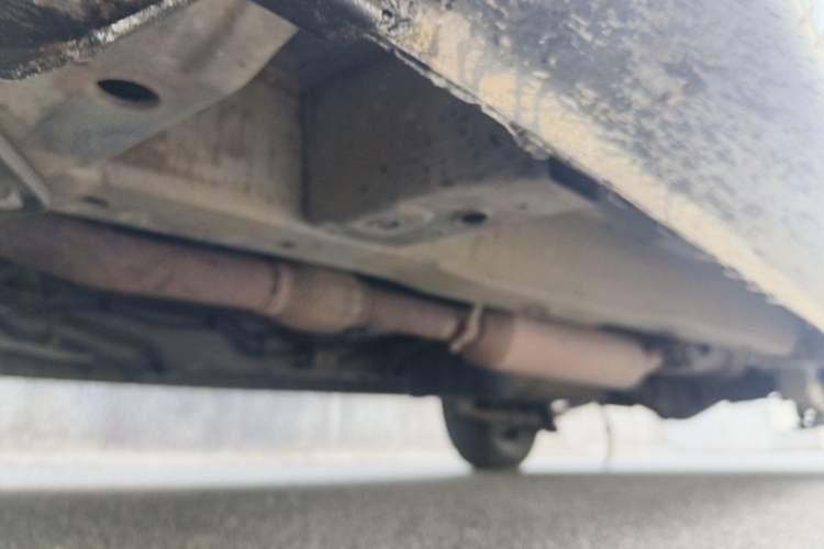 Used Dongfeng Fengon 330 2014 1.5L Manual Utility Version DK15 Chassis Front Left