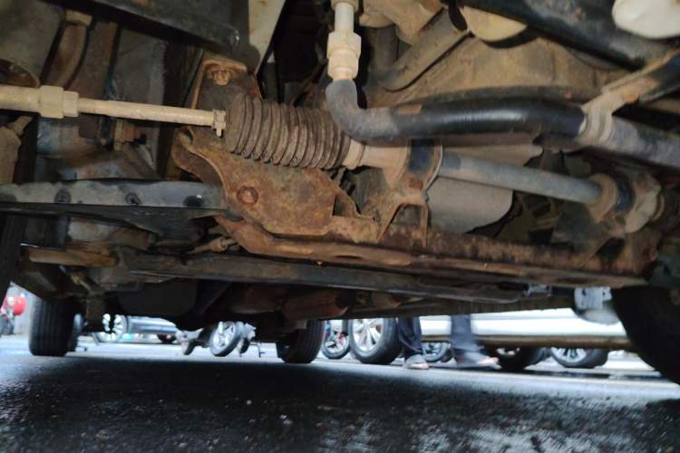 Used Dongfeng Fengon 330 2014 1.3L Manual Utility Version DK13-07 Chassis Front Right