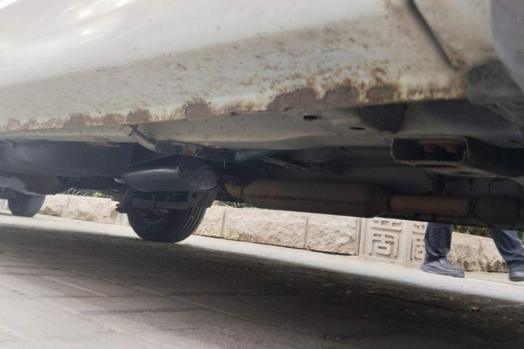 Used Dongfeng Fengon 330 2014 1.5L Manual Utility Version DK15 Chassis Front Right