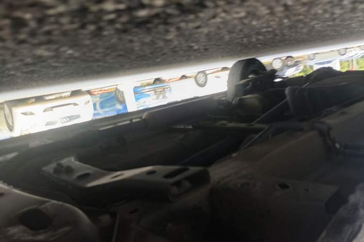 Used Dongfeng Fengon 330 2014 1.5L Manual Utility Version DK15 Chassis Front Right